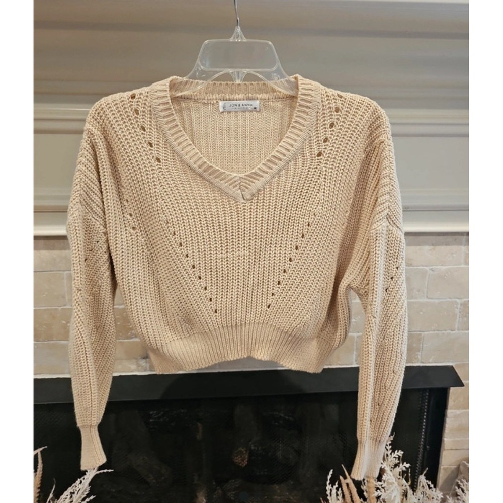 Jon & Anna Contemporary M Beige Knit Cropped Sweater Womens